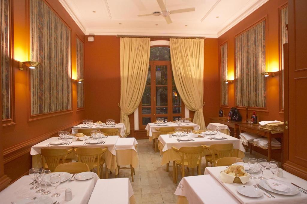 Hotel Libertador Tandil Bagian luar foto