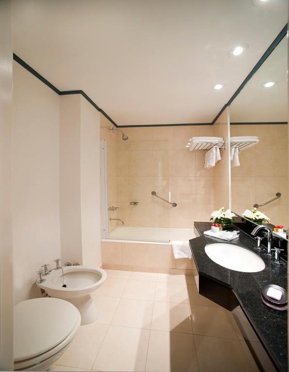 Hotel Libertador Tandil Bagian luar foto