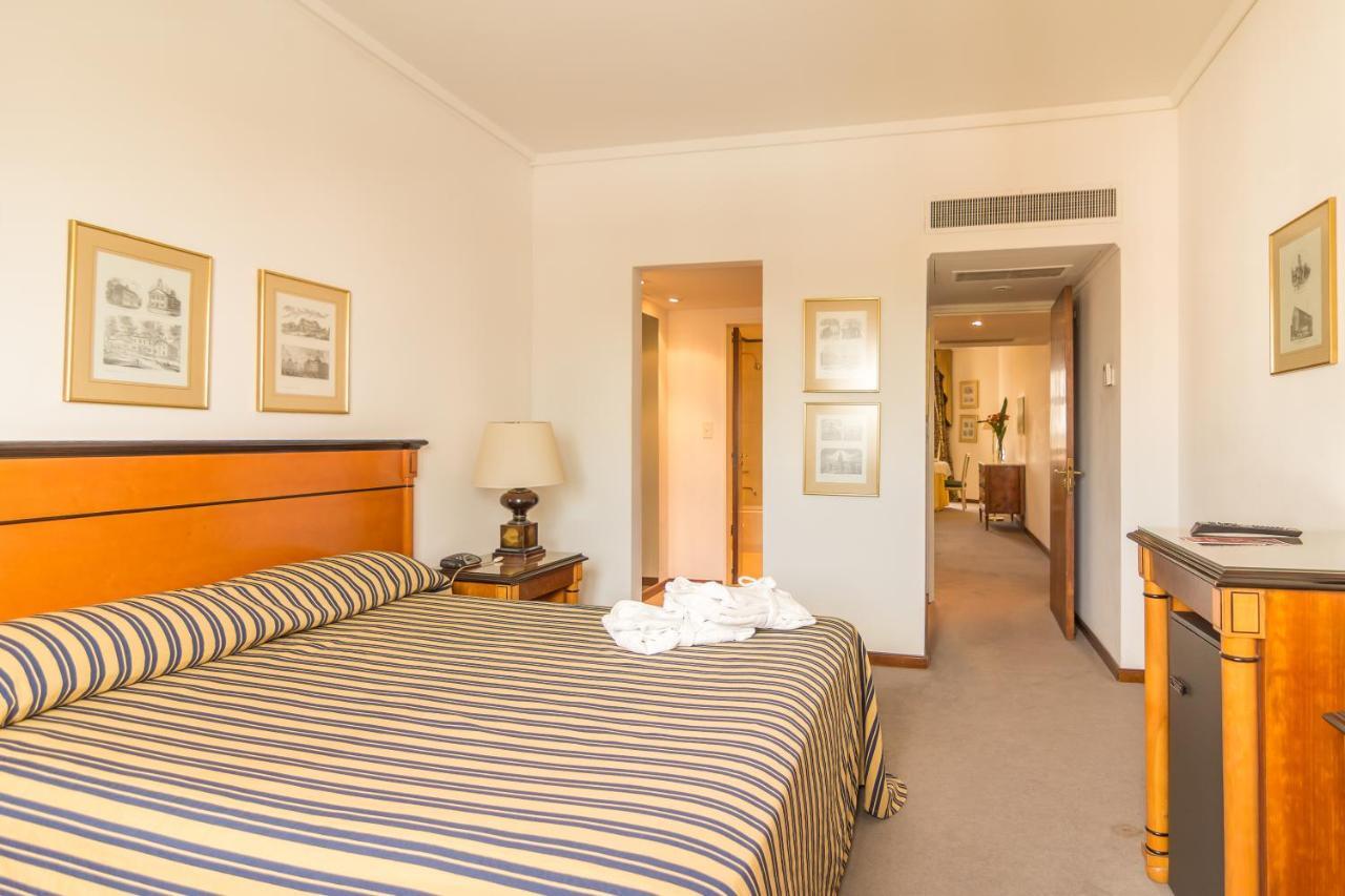 Hotel Libertador Tandil Bagian luar foto