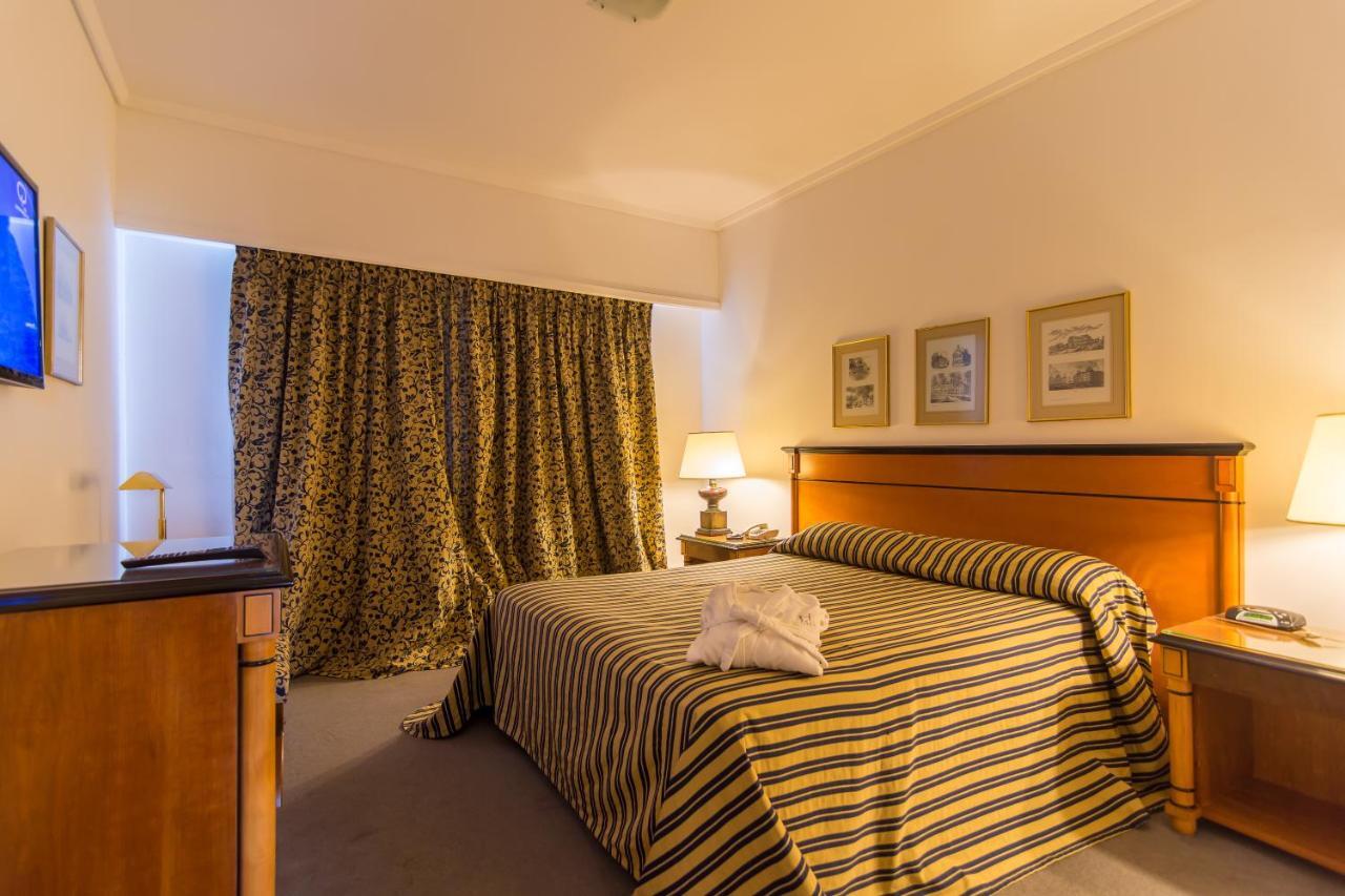 Hotel Libertador Tandil Bagian luar foto