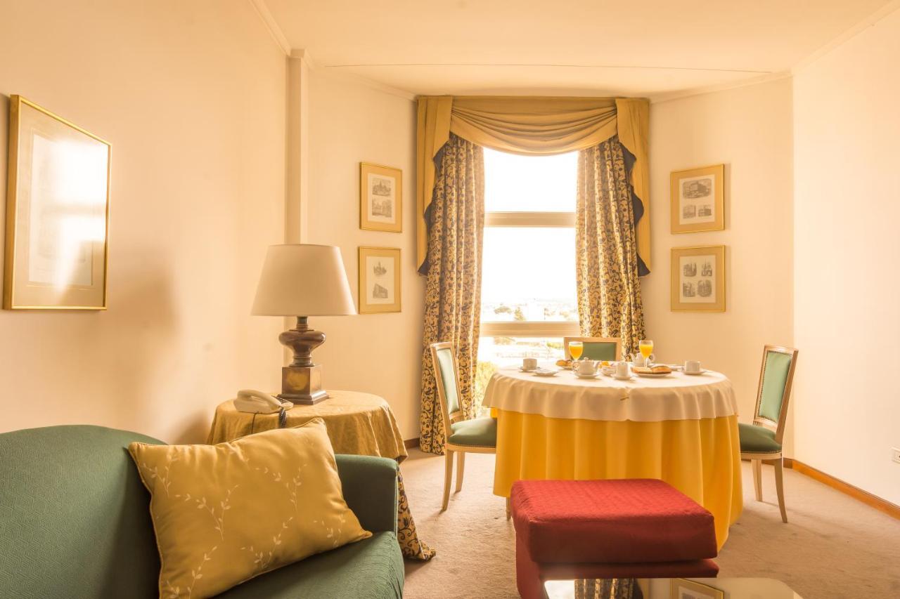 Hotel Libertador Tandil Bagian luar foto
