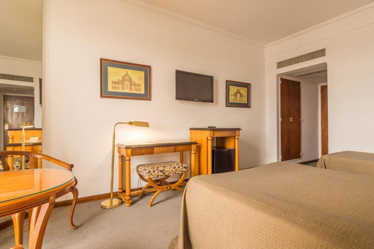 Hotel Libertador Tandil Bagian luar foto