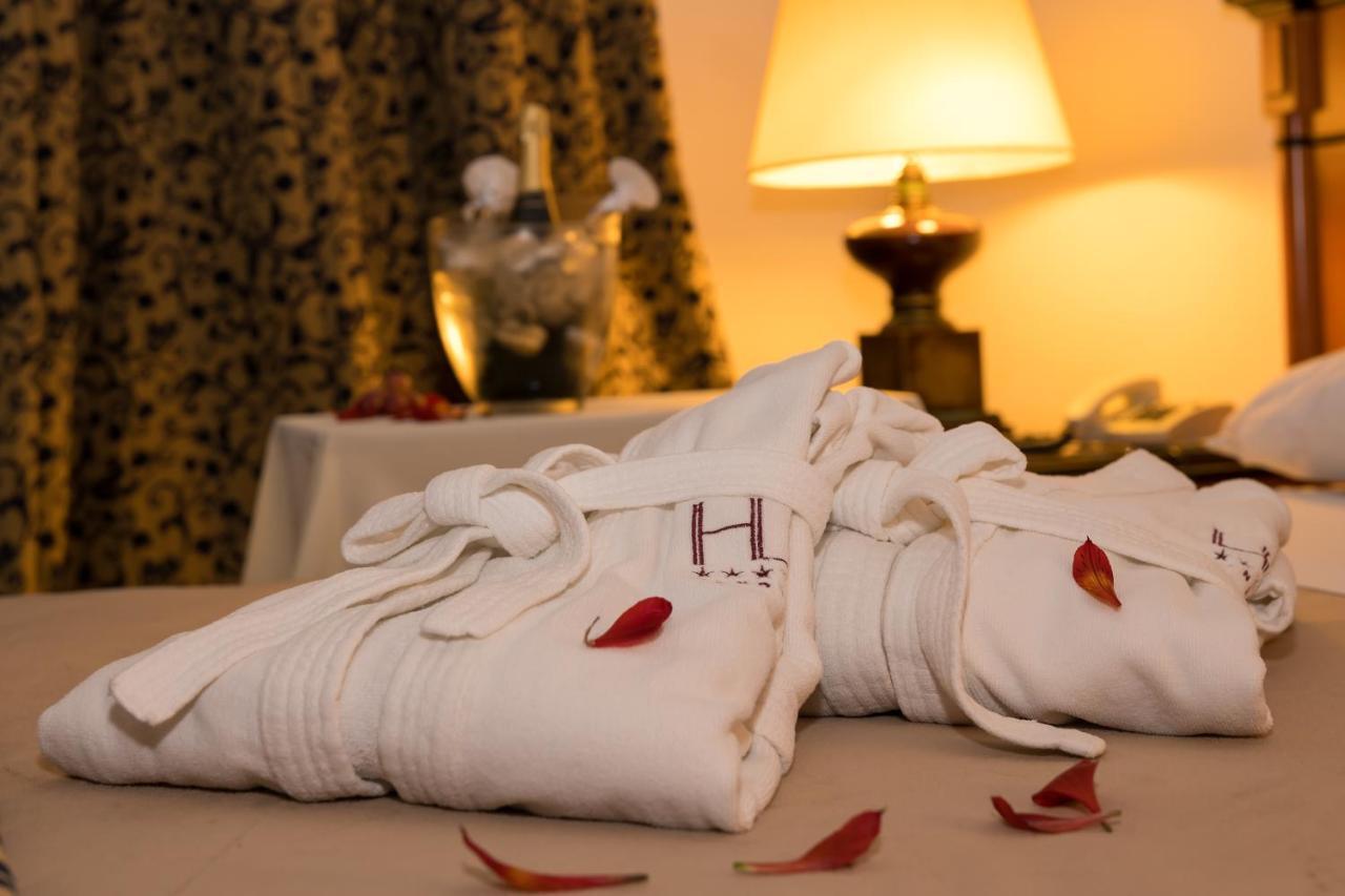 Hotel Libertador Tandil Bagian luar foto
