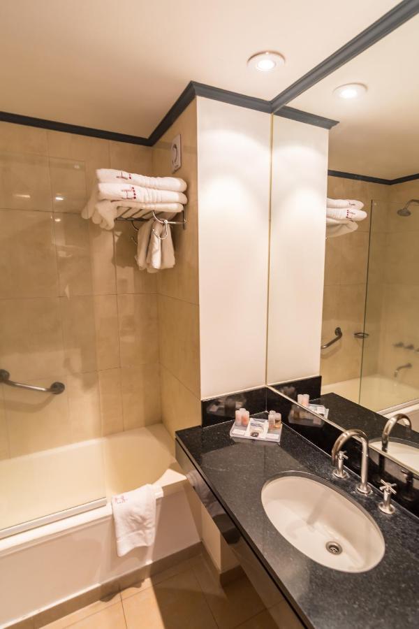 Hotel Libertador Tandil Bagian luar foto